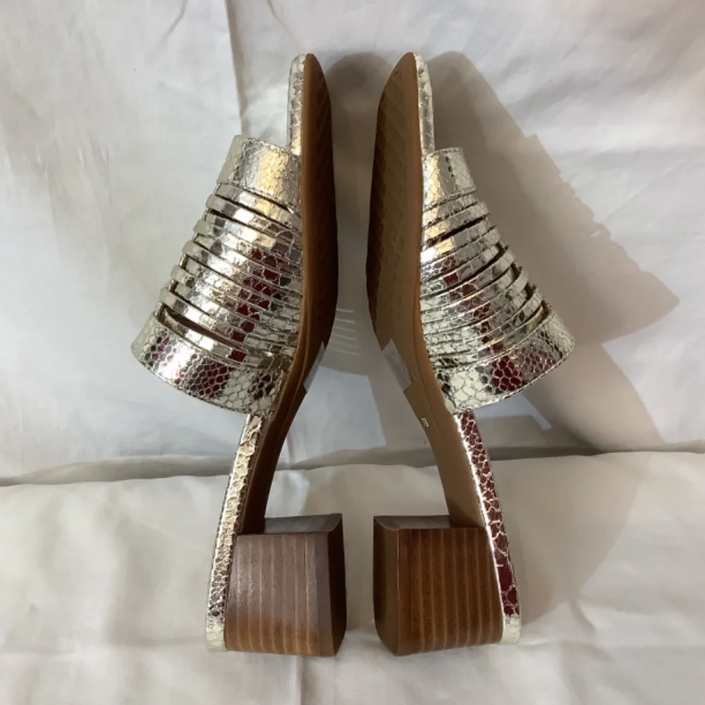 NWOT‎ Aerosoles Evette slide sandal shiny silver sz. 7.5